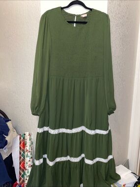 Olive Green Long Sleeve Tiered Maxi Dress - Unbranded